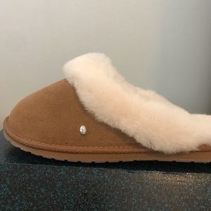 NEW  Emu Australian Sheepskin (Jolie) Slippers.